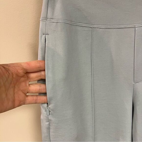 Athleta Eastbound wide leg athletic pants.  Size 2/P - Picture 6 of 12